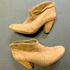 Carlos Santana Tan Suede Booties - Size 8M